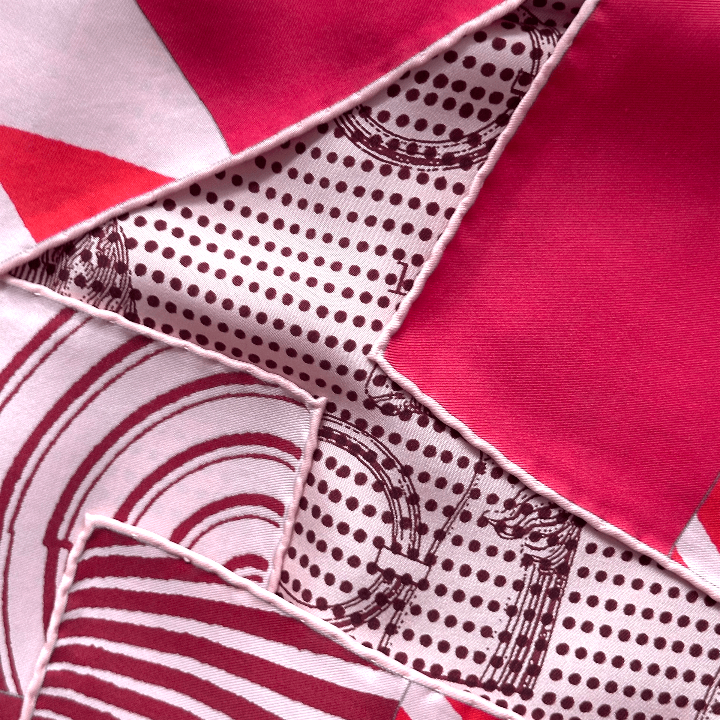 carre-foulard-hermes-manufacture-de-boucleries-roulottage