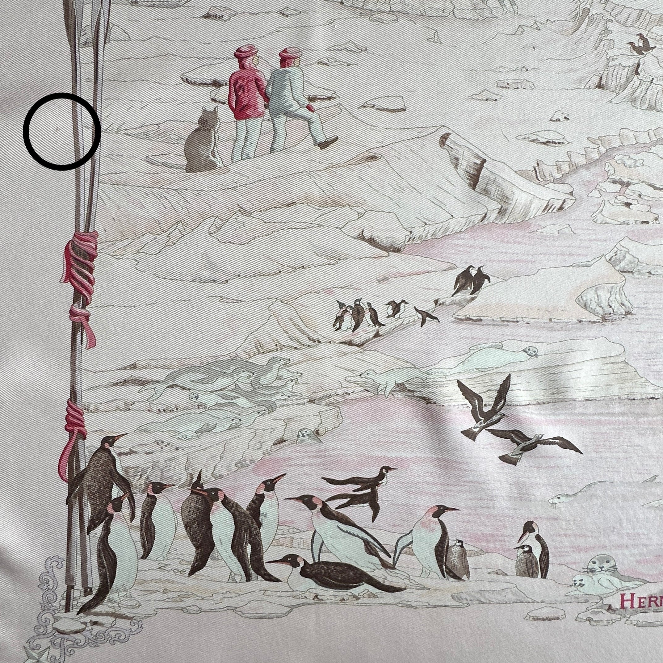 micro tache visible sur le foulard