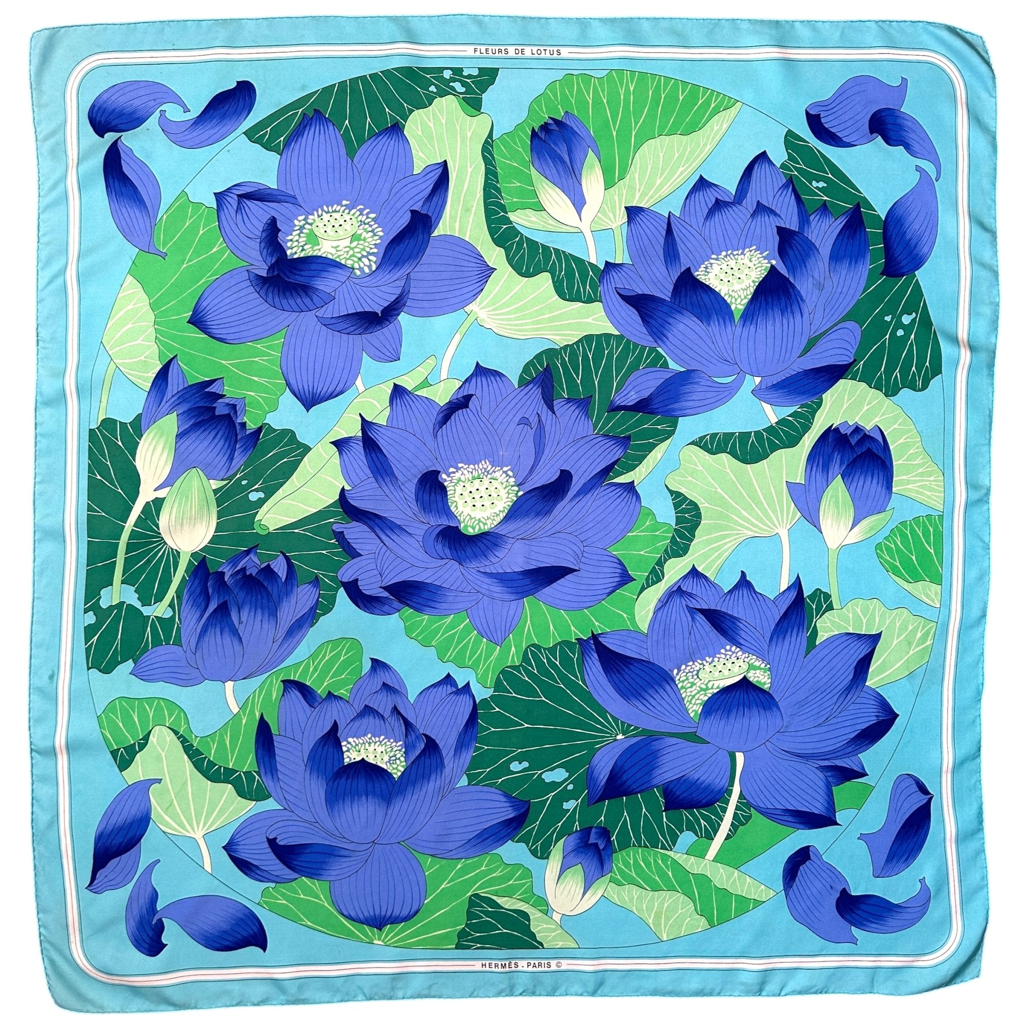 carre hermes fleurs de lotus bleu et turquoise