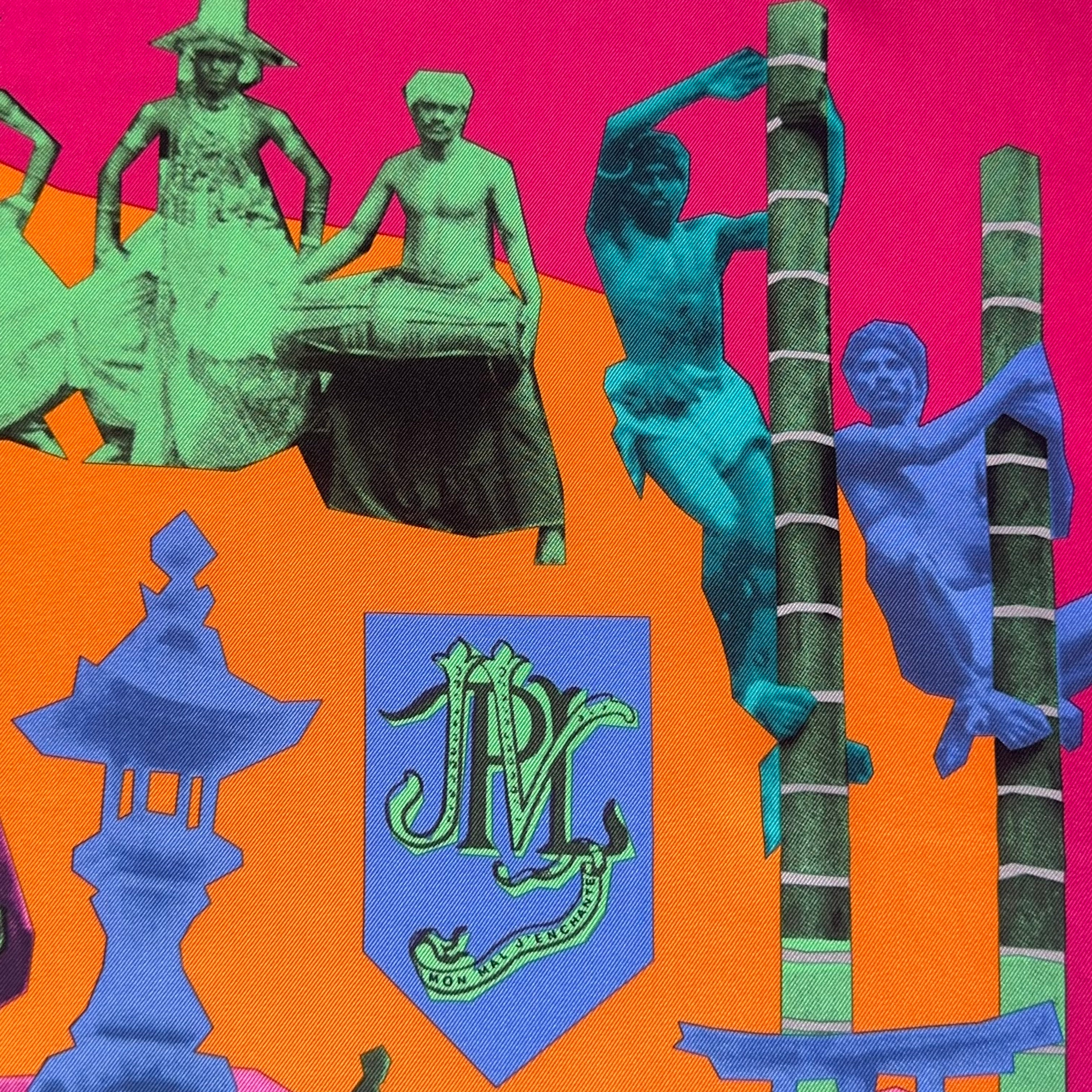 Détail de la frise supérieure montrant des danseurs balinais et des grimpeurs sur bambous traités en bichromie verte et bleue.