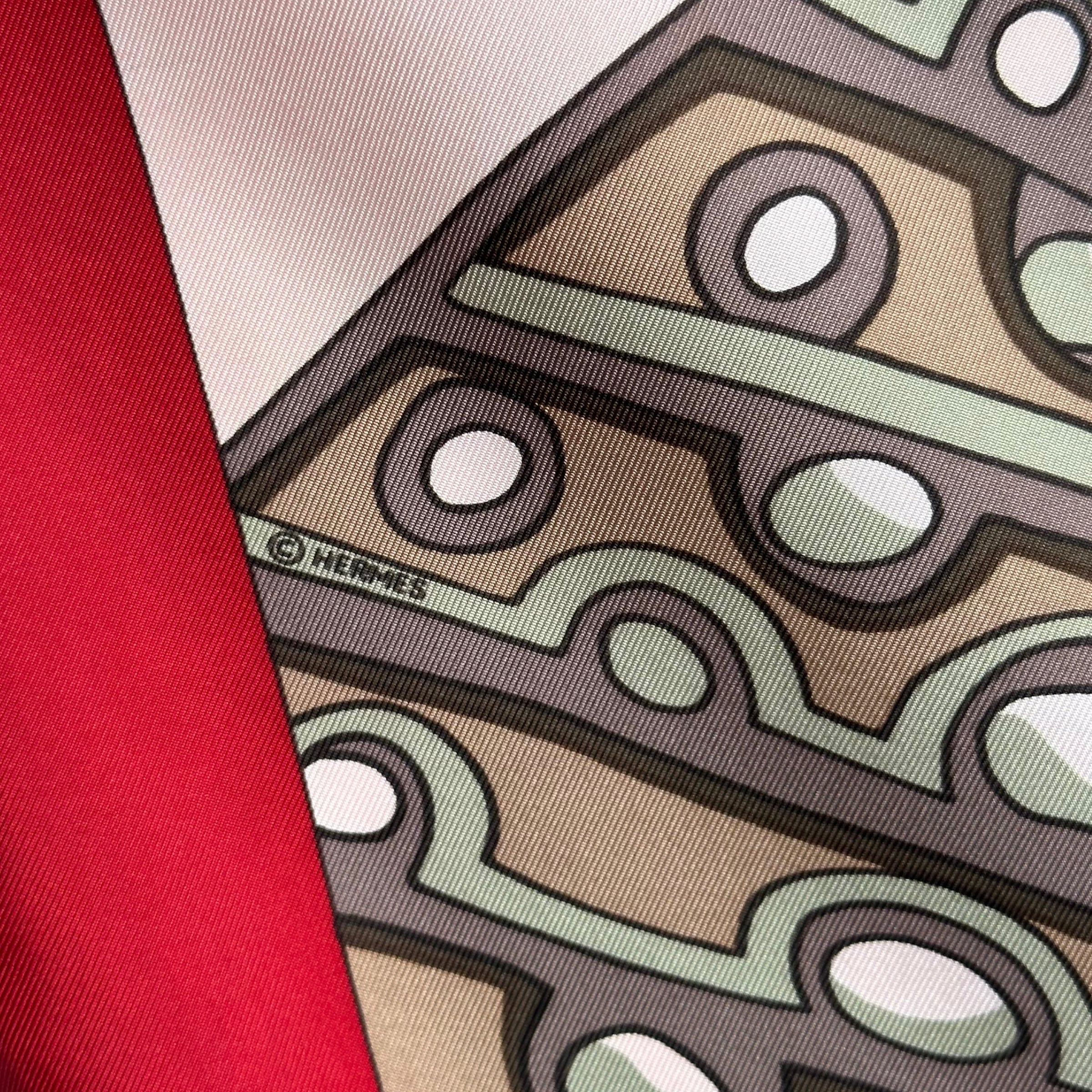 LARGE FUNDS (DETAIL) CARRE HERMES 90 