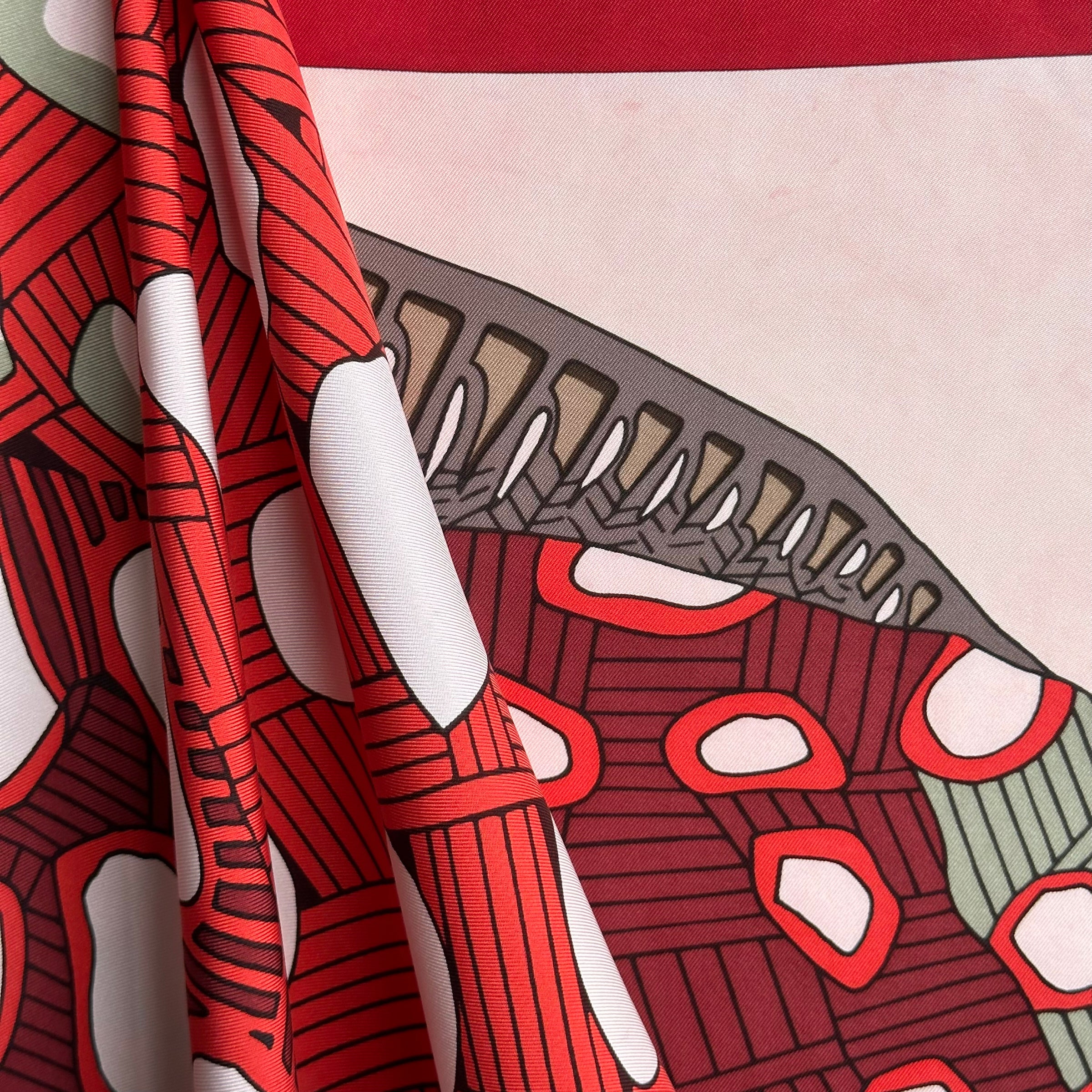 LARGE FUNDS (DETAIL) CARRE HERMES 90 